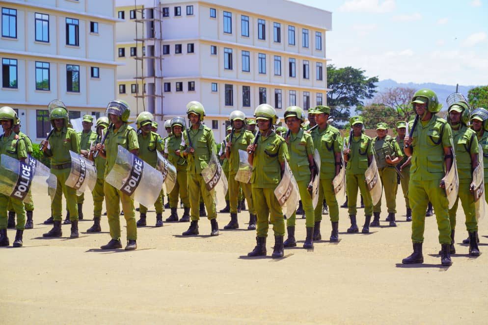 KAMISHNA AWADHI AFANYA UKAGUZI SHULE YA POLISI TANZANIA–MOSHI Gallery Image