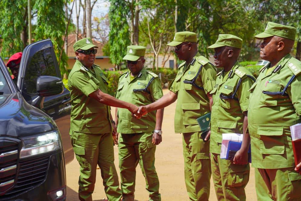 KAMISHNA AWADHI AFANYA UKAGUZI SHULE YA POLISI TANZANIA–MOSHI Gallery Image