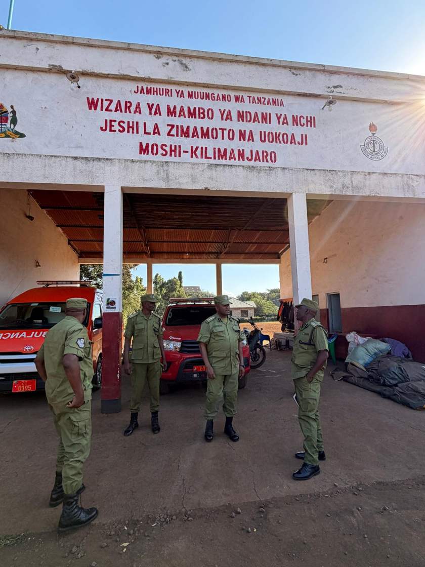 MKUFUNZI MKUU TPS-MOSHI AFANYA ZIARA JESHI LA ZIMAMOTO NA UOKOAJI KILIMANJARO Gallery Image